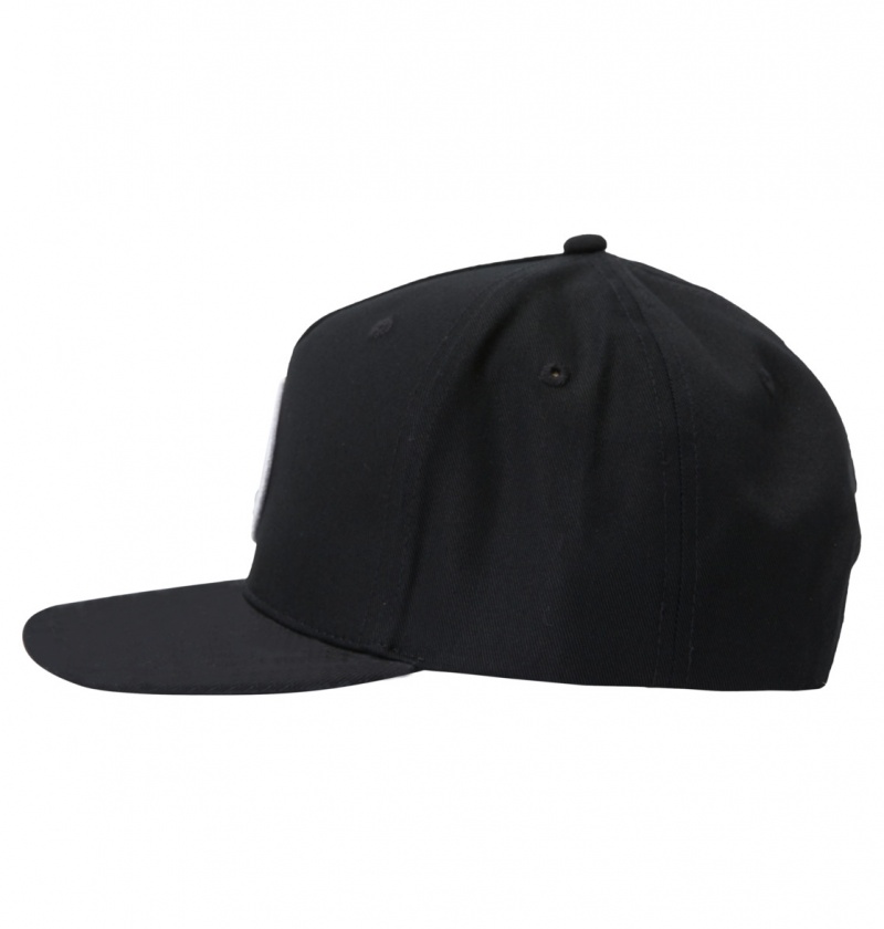 Black DC Shoes Slacker - Snapback Cap | ZVY-279351